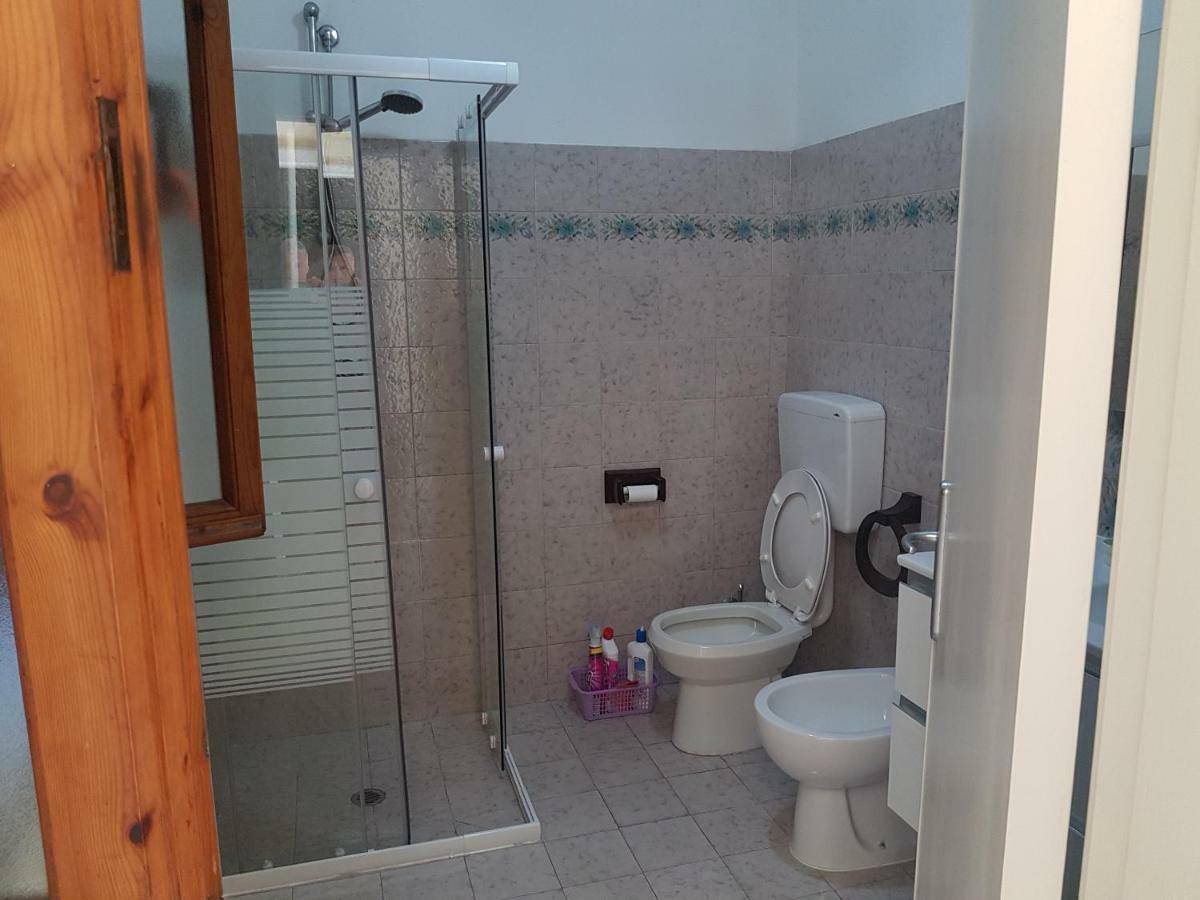 Tra Gli Olivi Apartment ลุคคา ภายนอก รูปภาพ